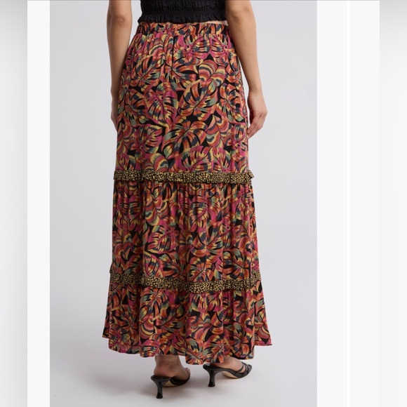 DR-2 Daniel Rainn Tiered Ruffle Floral Maxi Skirt - Picture 2 of 4